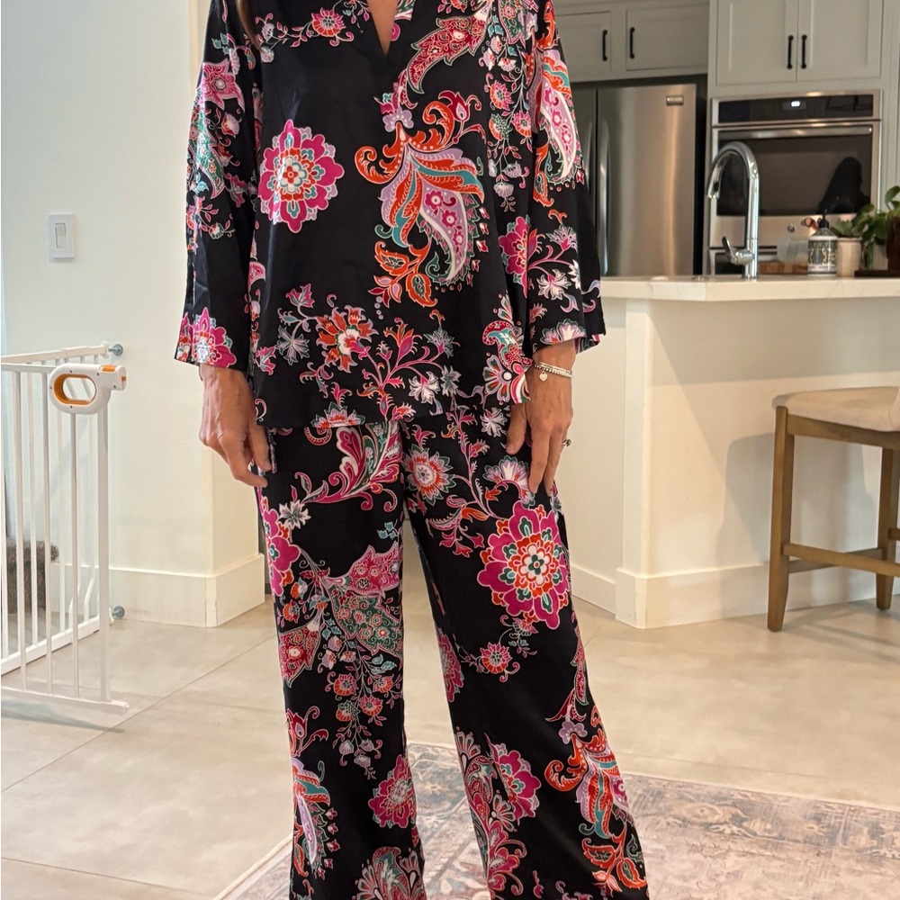 Natori Black and Pink Paisley Pajama Set